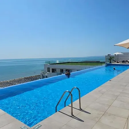 Infinity Roof Pool & Apartamento *