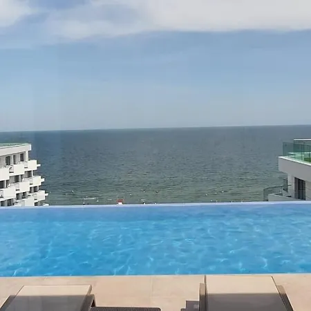 Appartement Infinity Roof Pool & Năvodari