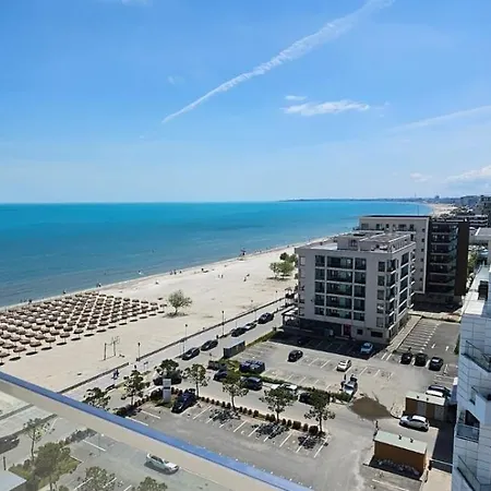 Infinity Roof Pool & Apartamento Năvodari
